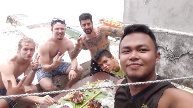 received_689403081477929