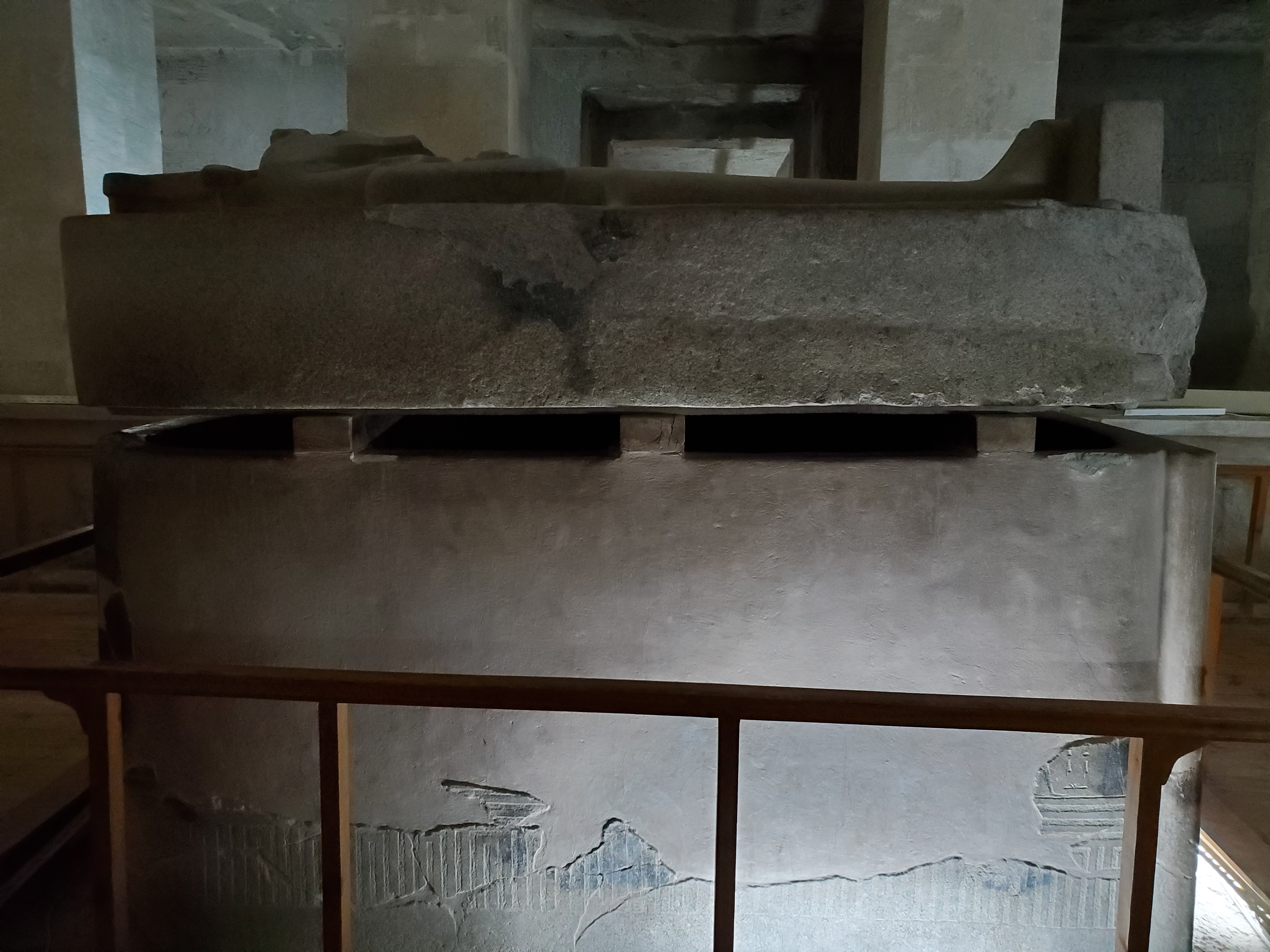 2AFB4B5F-5A48-4642-B420-1EDB280481C7