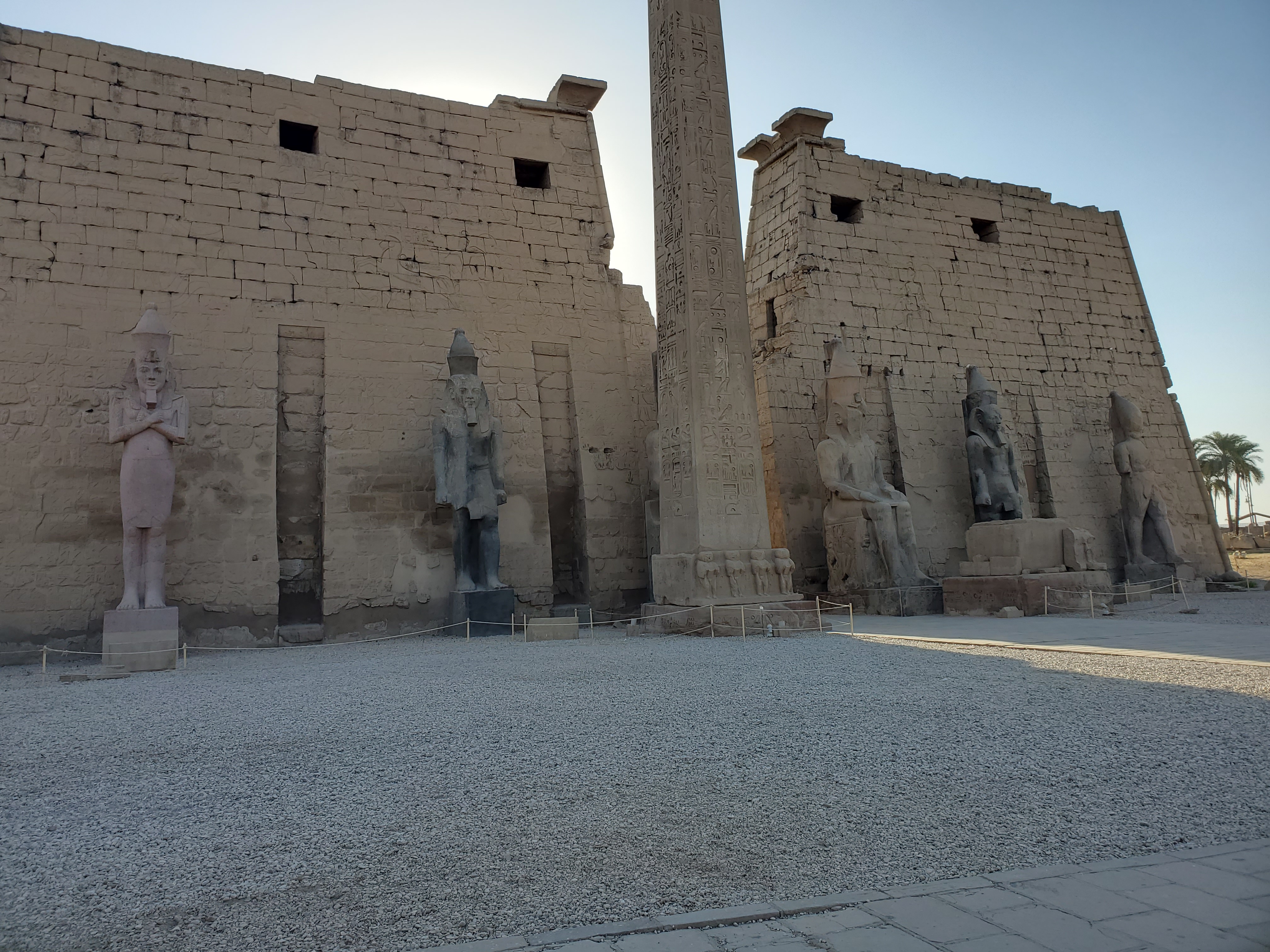 4F0733AA-7668-4409-A933-A69B25290053