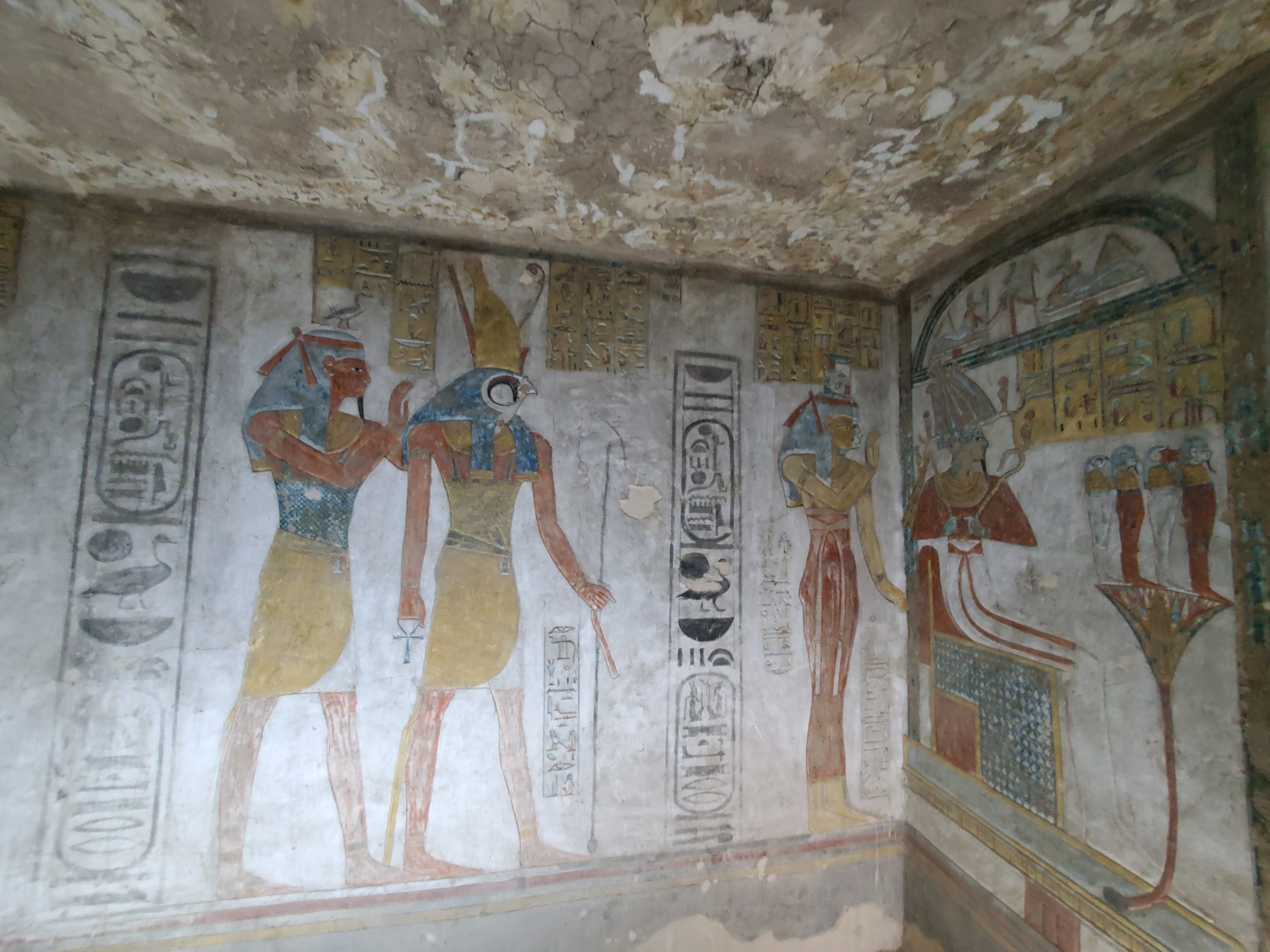 54055E57-A847-460B-84BE-CDB7D77D1DCD