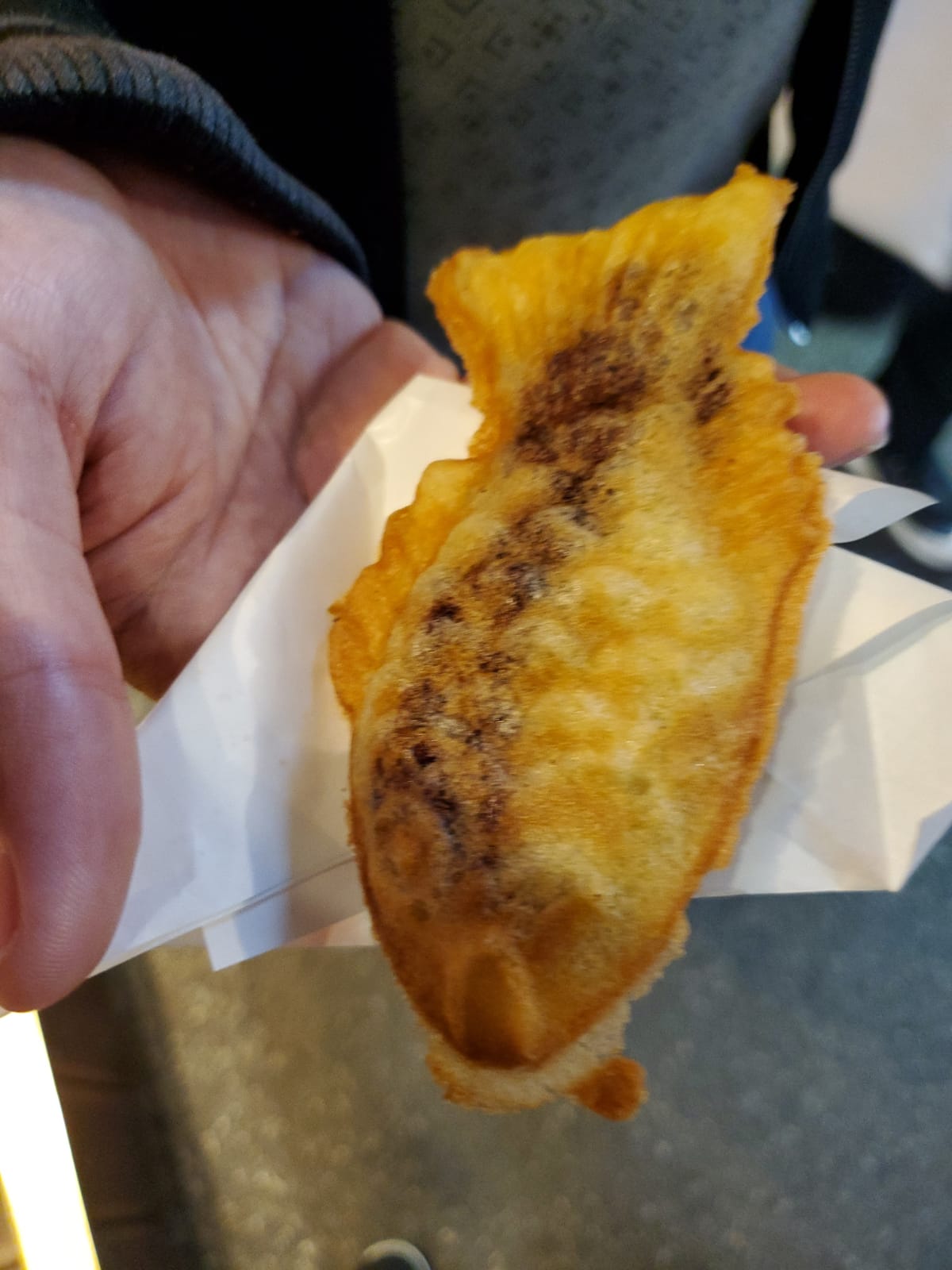 5B0C30E4-FBCB-4F51-B2D9-6E15E47228ED