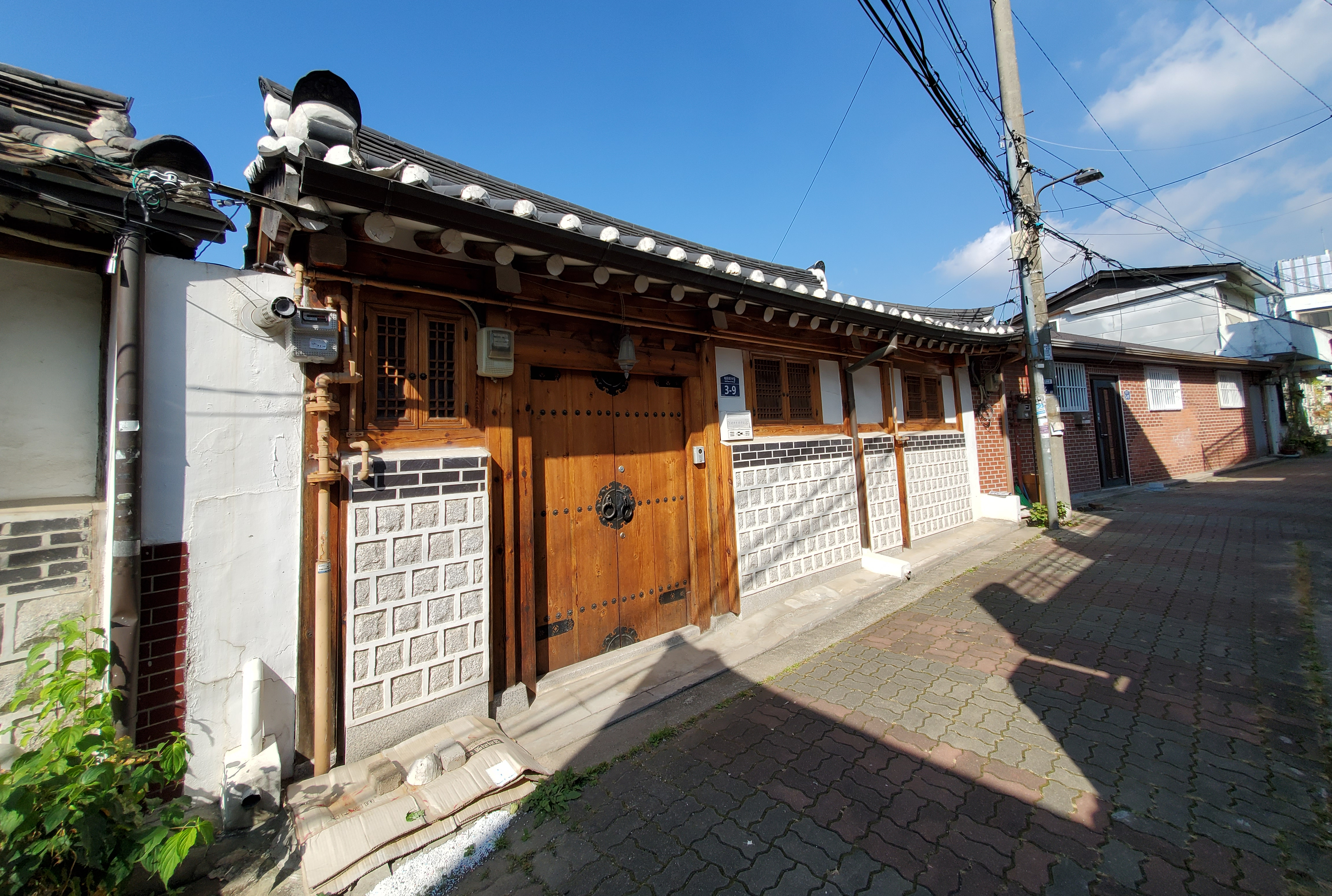 7D38A511-DD79-45A6-8D27-FE8E04AEE39A