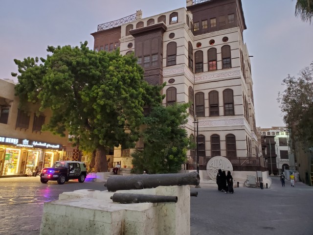 74A73671-BA1F-446A-BB54-9A471DAB9EDA