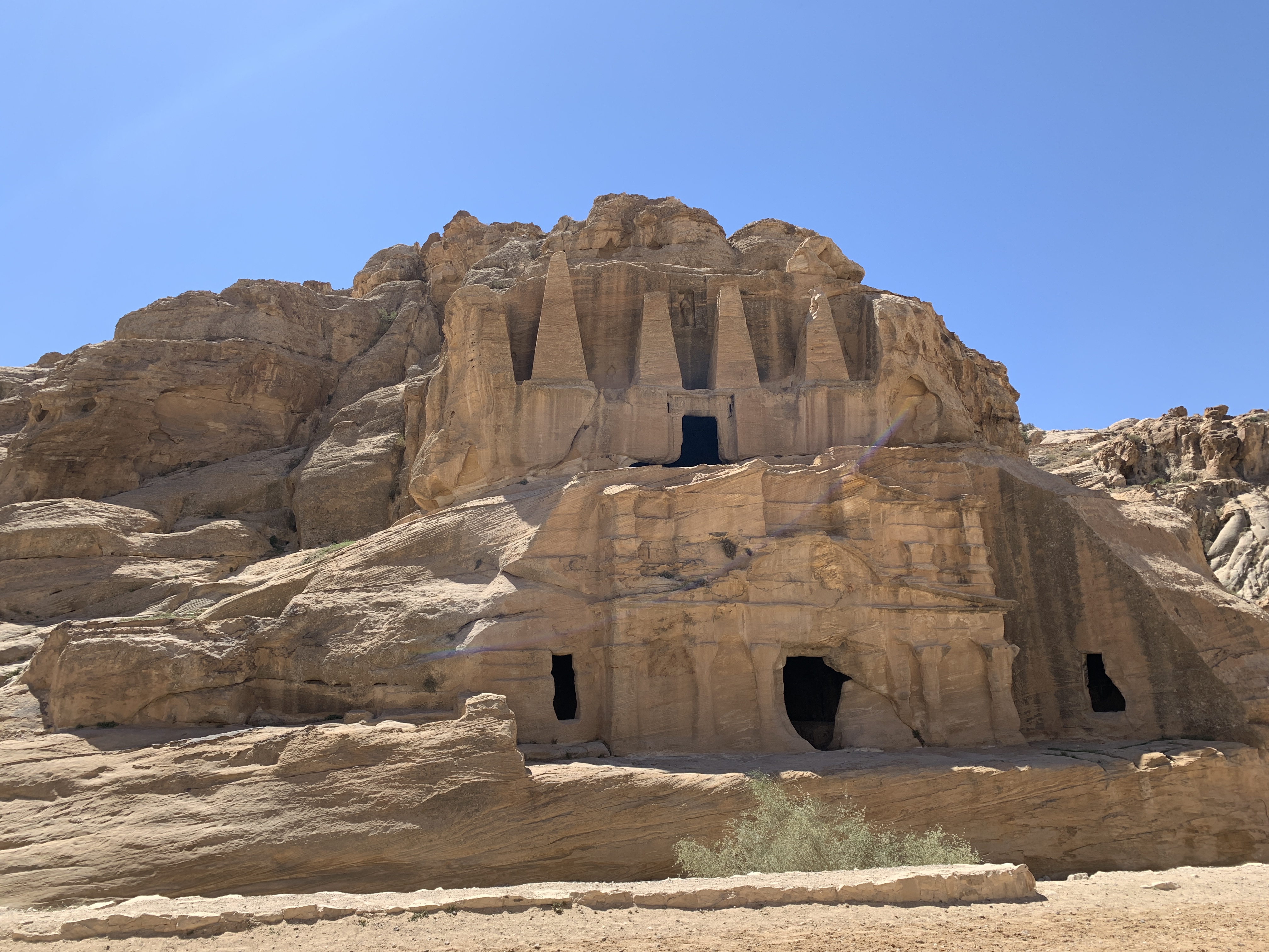 7BD5E9F2-81AB-4DCD-A18F-0651F64F7B64