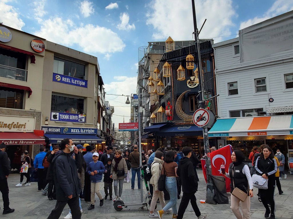 B5514676-6746-400E-A096-8C4A864C8580_1_105_c