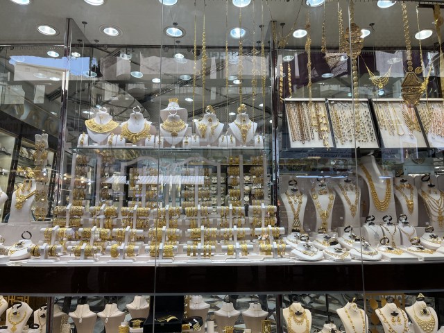 C80C7776-3BC6-4EE1-B8E6-BFBCE7C6B737